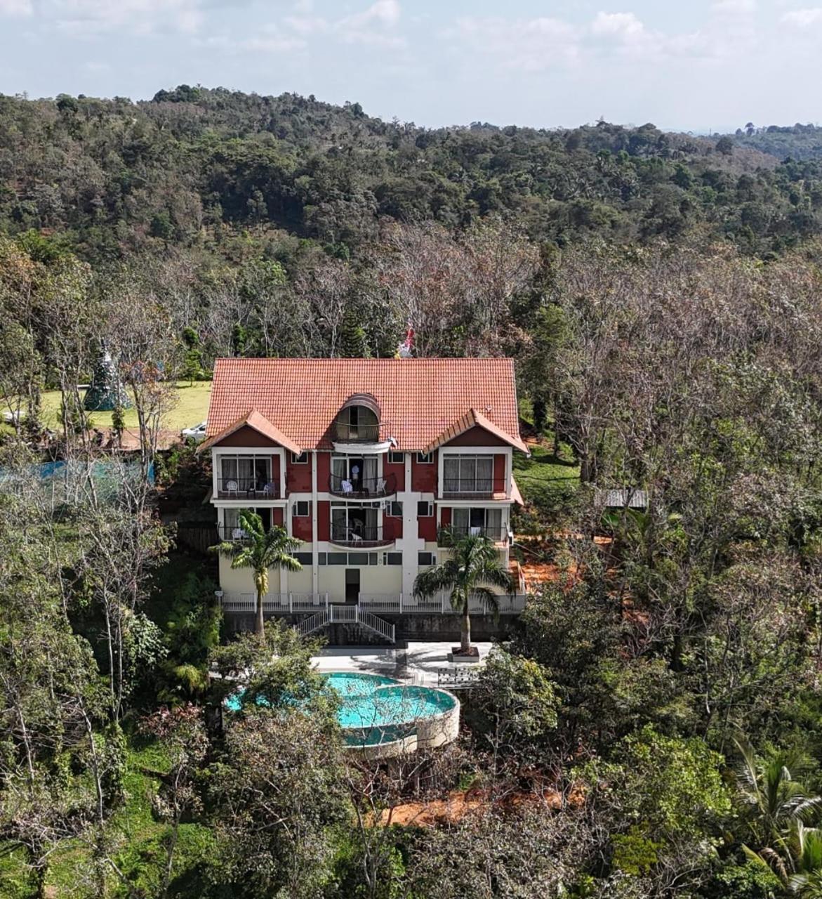 Serene Crest Resort Mananthavady Exterior photo